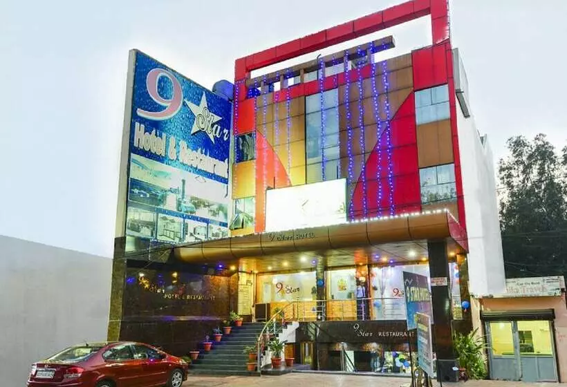 ホテル Md 9 Star