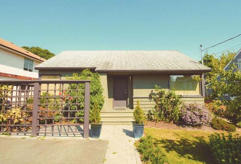 酒店 Spinnakers Brewpub & Guesthouses