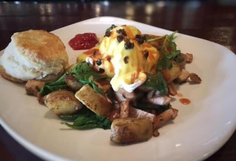 酒店 Spinnakers Brewpub & Guesthouses