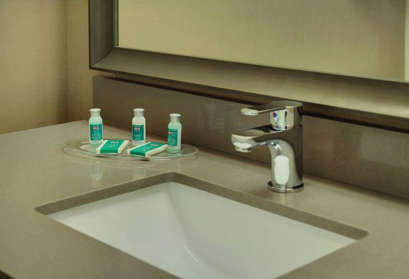 בית מלון כפרי Stonebridge  Grande Prairie