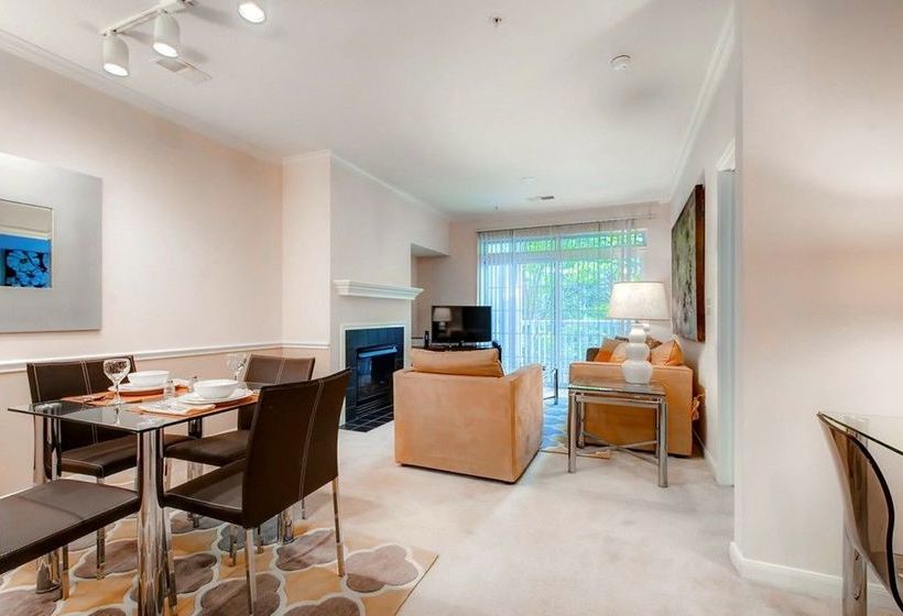 호텔 The Mews At Princeton Junction