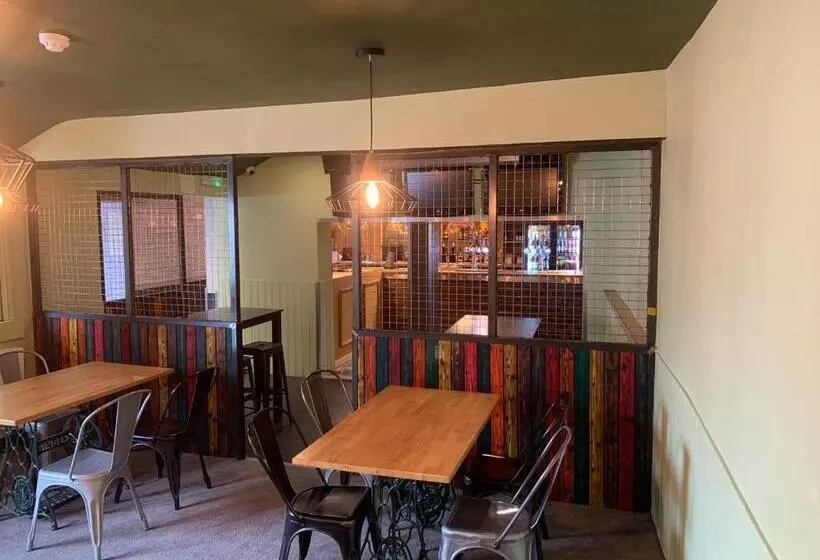 酒店 The White Horse