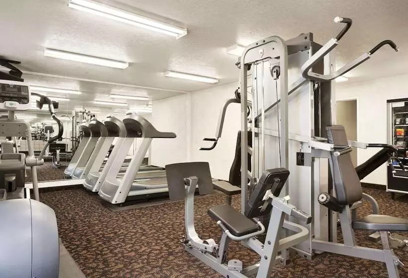 酒店 Travelodge By Wyndham Vaughn