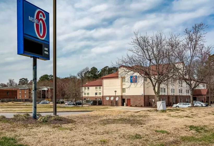 Motel 6 Rocky Mount, Nc