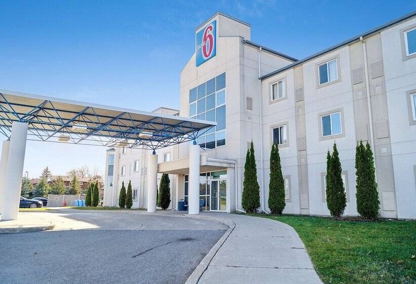 Motel 6peterborough, On