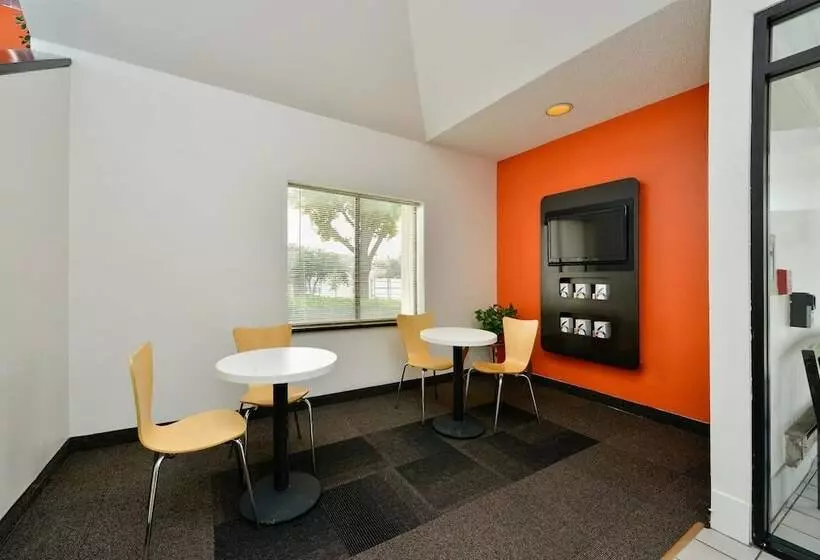 Motel 6plano, Tx  West  Frisco