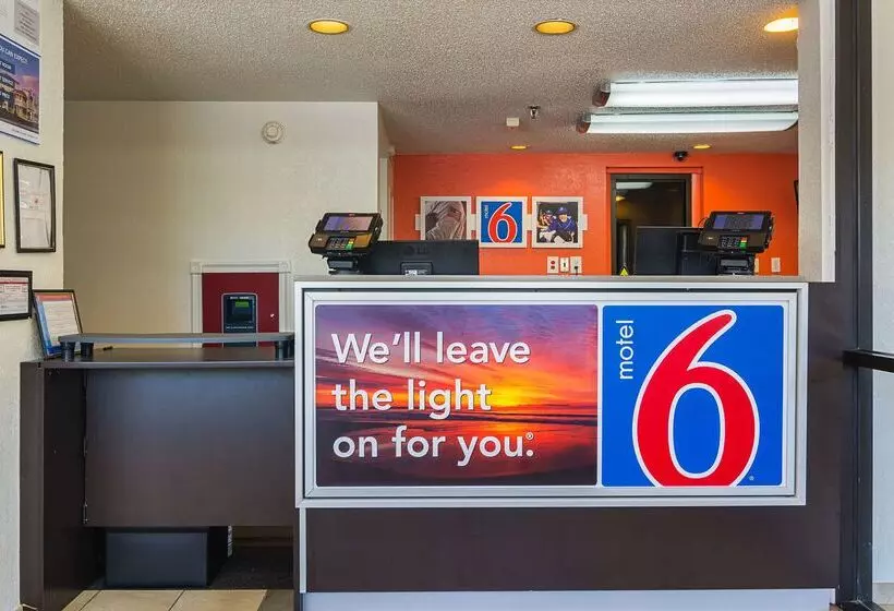 Motel 6tucker, Ga  Atlanta Northeast