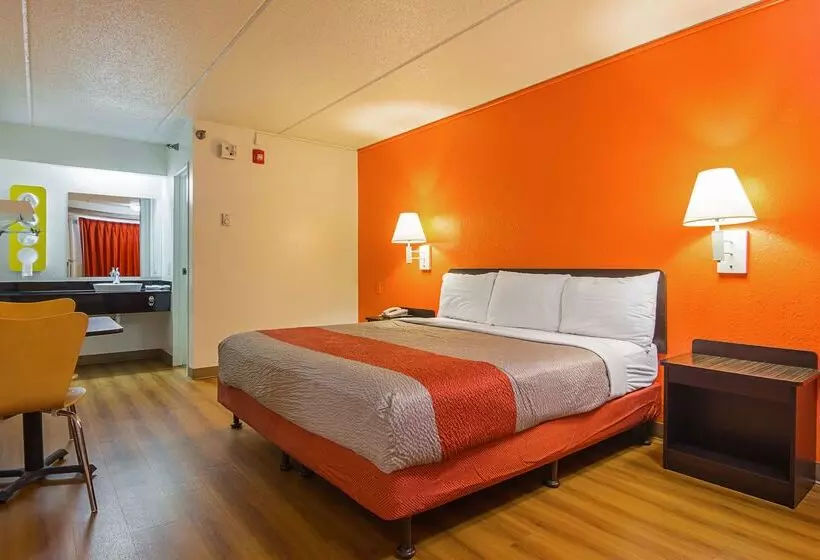 Motel 6tucker, Ga  Atlanta Northeast