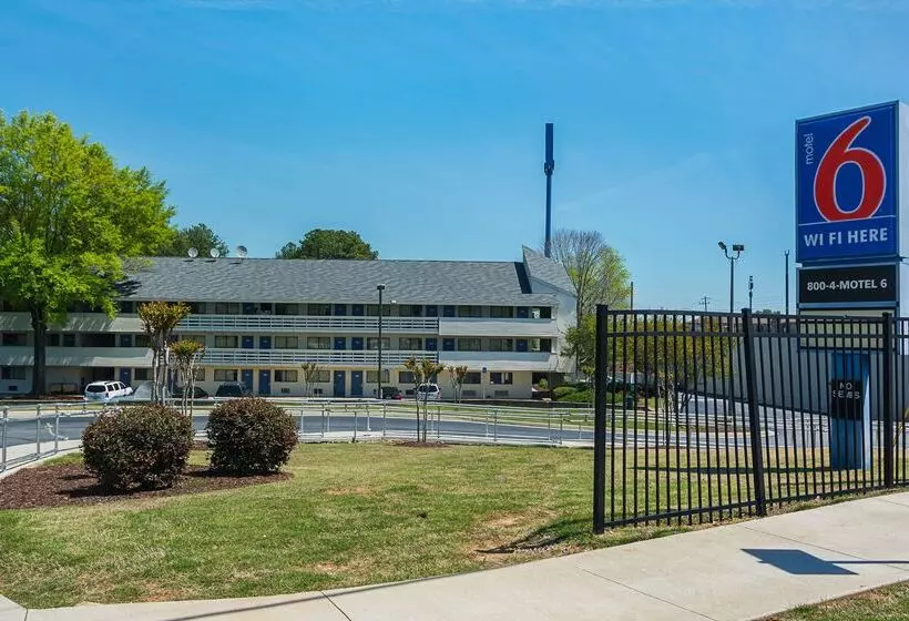 Motel 6tucker, Ga  Atlanta Northeast