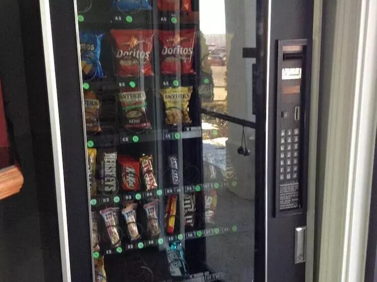 汽车旅馆 Crossroads Inn