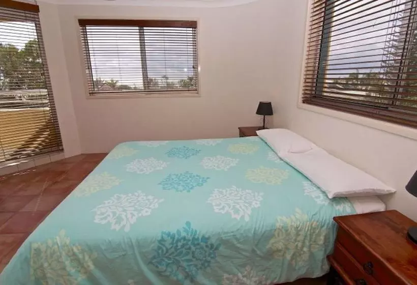 Palm Beach Holiday Resort