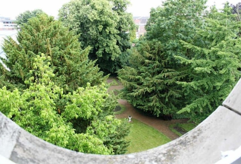 Residence Et Chambres D Hotes De La Porte D Arras