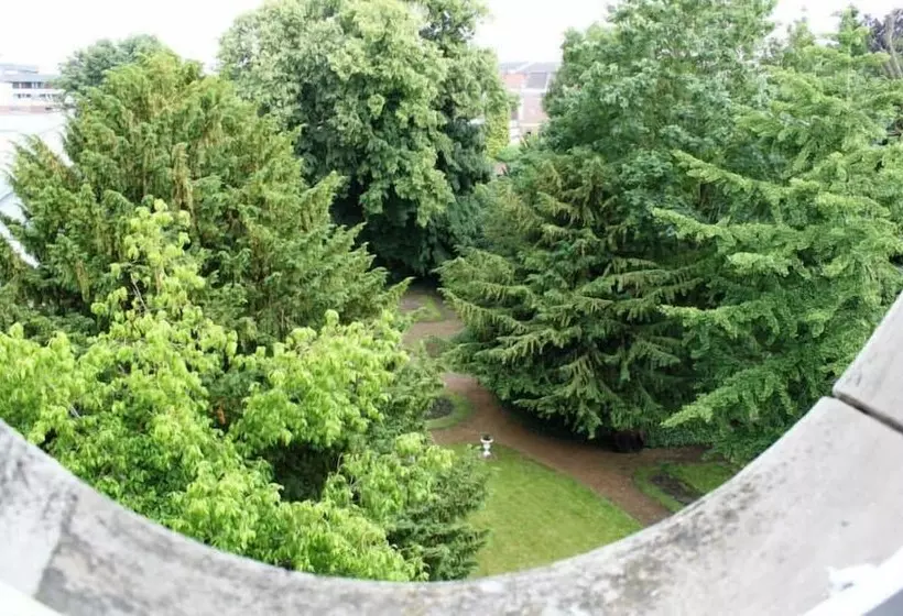 Residence Et Chambres D Hotes De La Porte D Arras