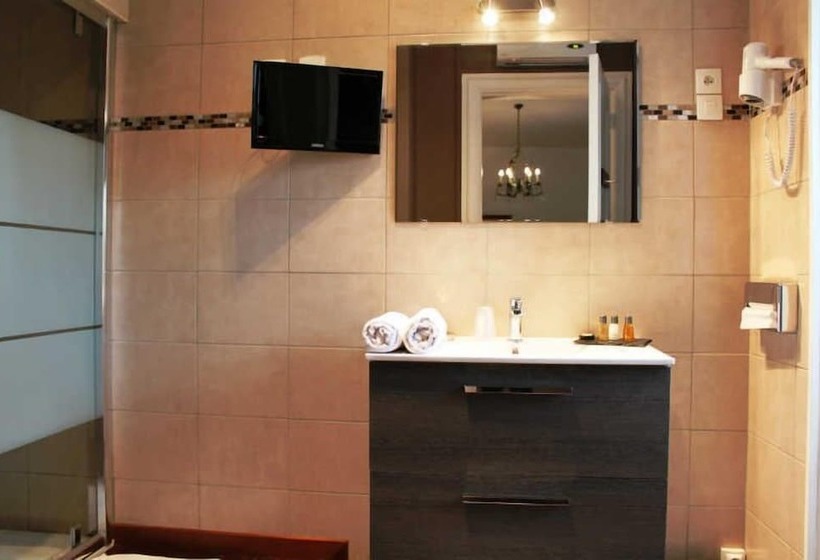 Residence Et Chambres D Hotes De La Porte D Arras