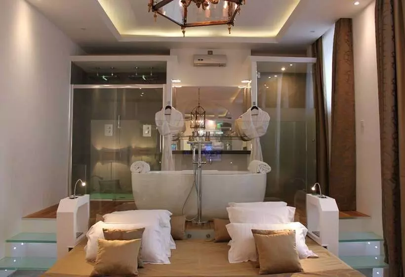 Residence Et Chambres D Hotes De La Porte D Arras