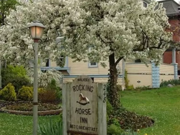 민박 Rocking Horse Inn