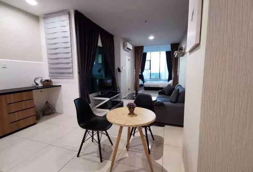 هتل Manhattan Suite Itcc Penampang