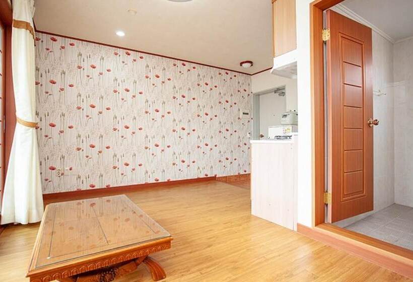 酒店 Seogwipo Neyoung Nayoung Pension