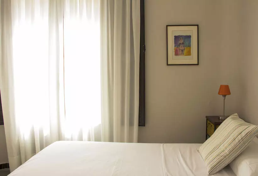 تختخواب و صبحانه Bed&Breakfast Brun Barcelona