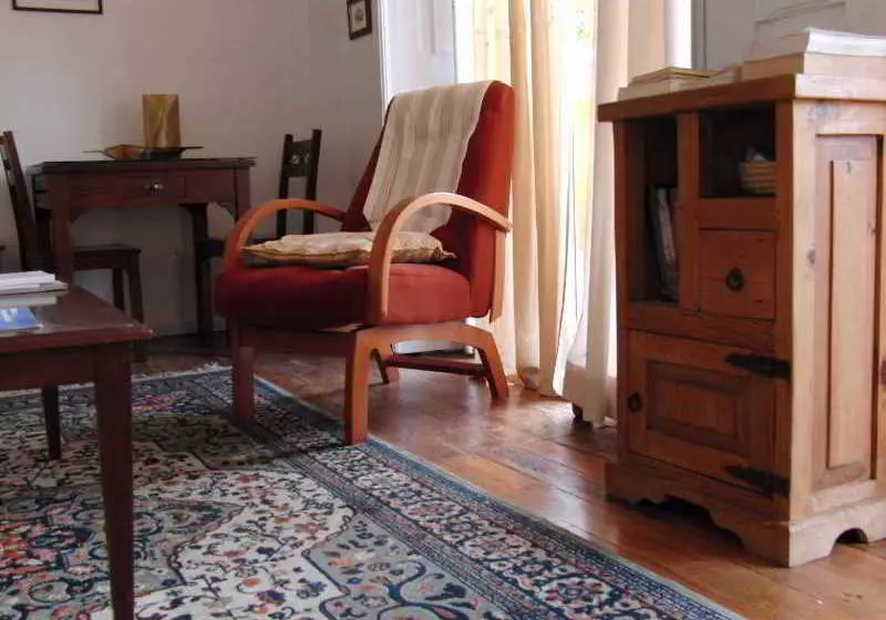 تختخواب و صبحانه Casa das Colunas