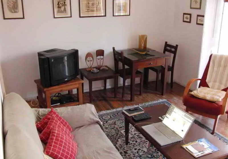تختخواب و صبحانه Casa das Colunas