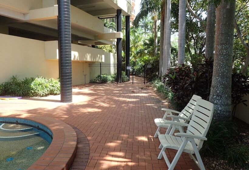 Darwin Deluxe Apartments