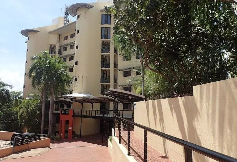 Darwin Deluxe Apartments