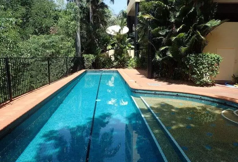 Darwin Deluxe Apartments