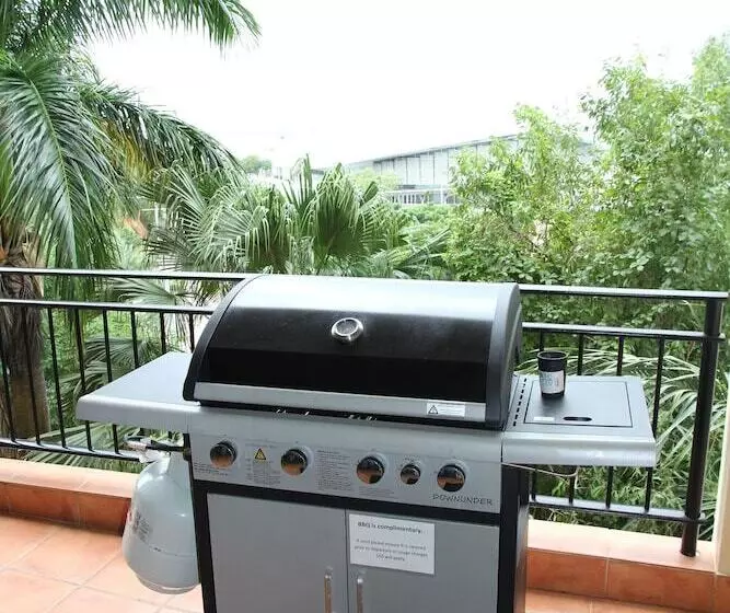 Darwin Deluxe Apartments