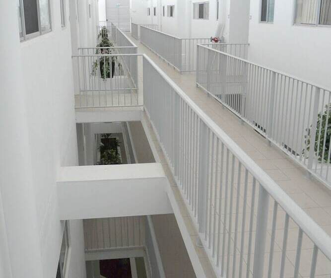 Property Vine   Monterey Moranbah