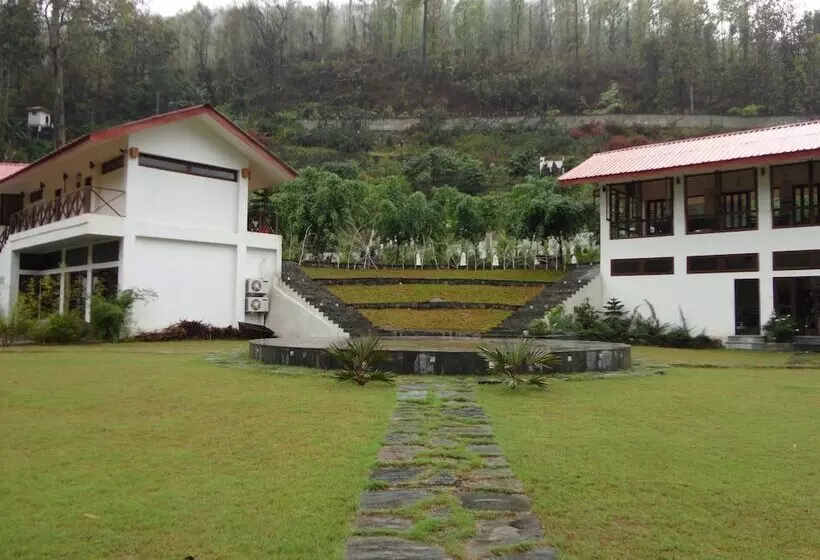 Hotel Club Mahindra Baiguney