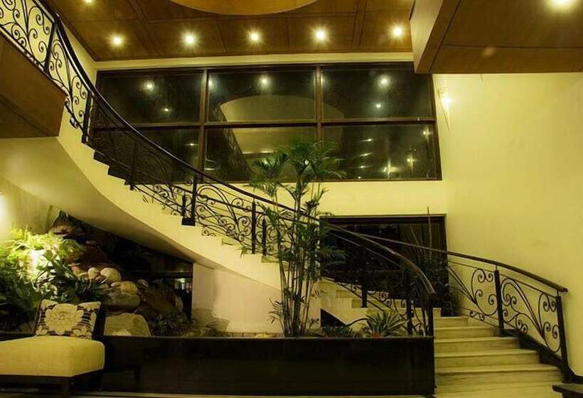 Hotel Club Mahindra Baiguney