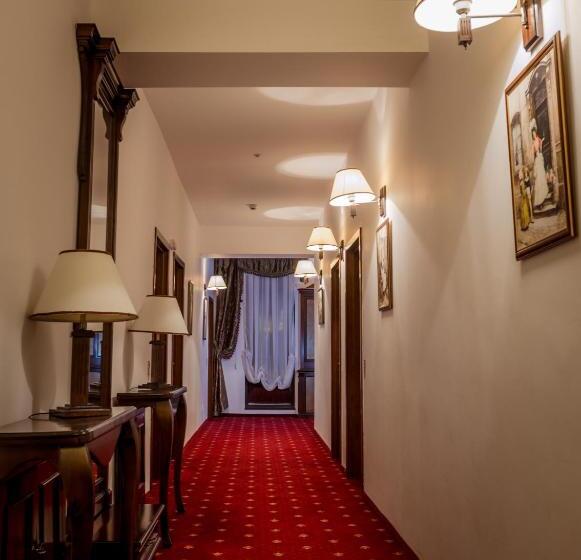 هتل Emire Boutique