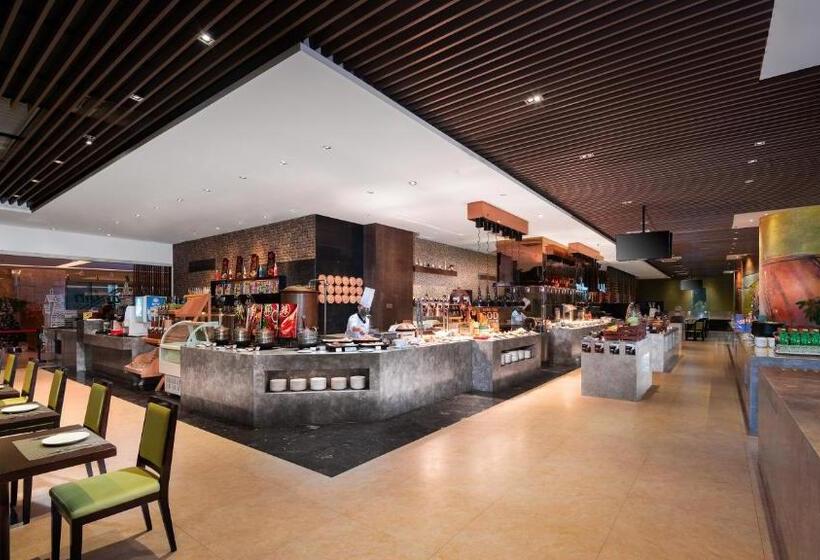 בית מלון כפרי Holiday Inn Nanchang Riverside By Ihg