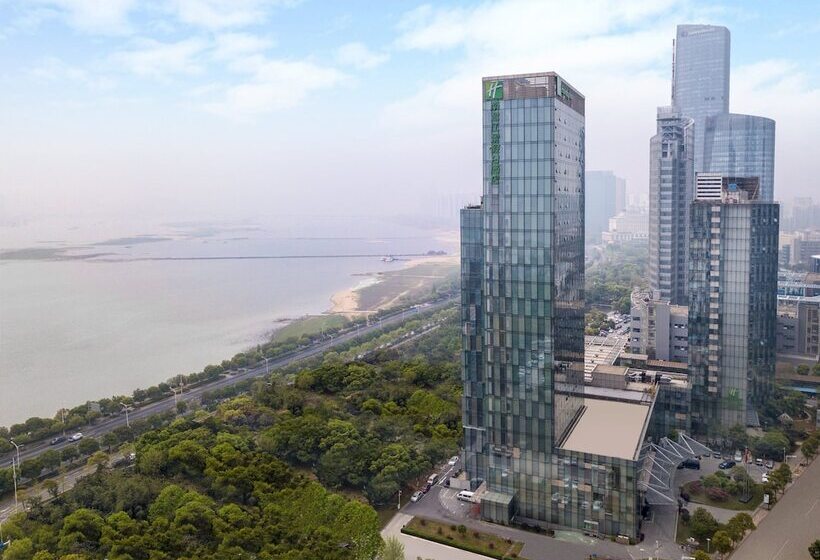 בית מלון כפרי Holiday Inn Nanchang Riverside By Ihg