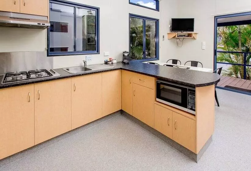 Отель Ingenia Holidays Noosa North