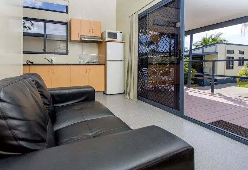 Отель Ingenia Holidays Noosa North