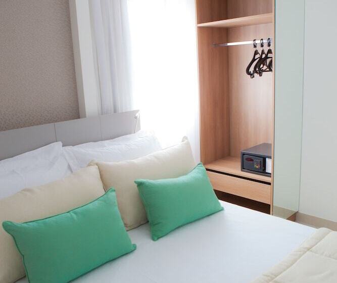 ホテル Intercity Brasilia Led Aguas Claras