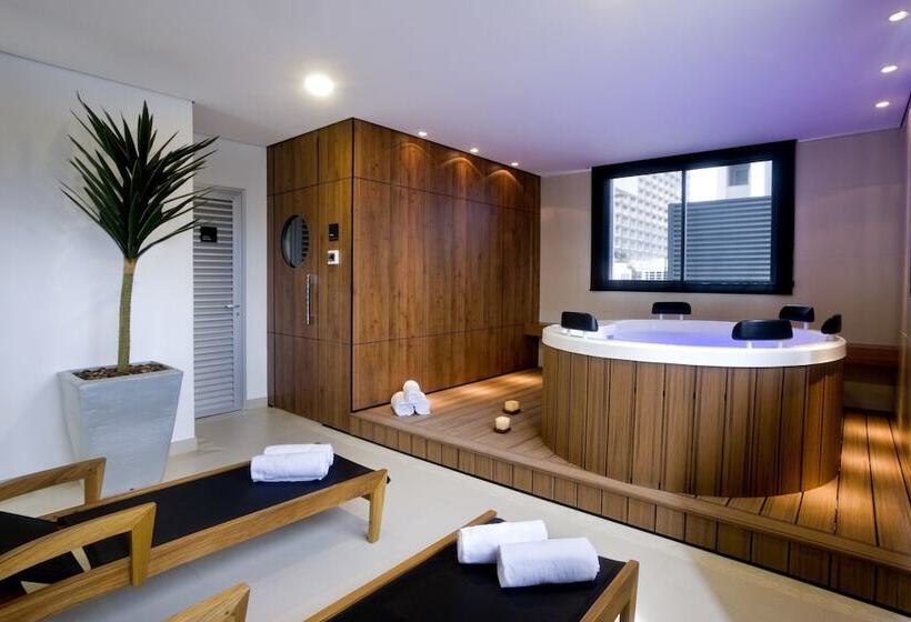 ホテル Intercity Brasilia Led Aguas Claras