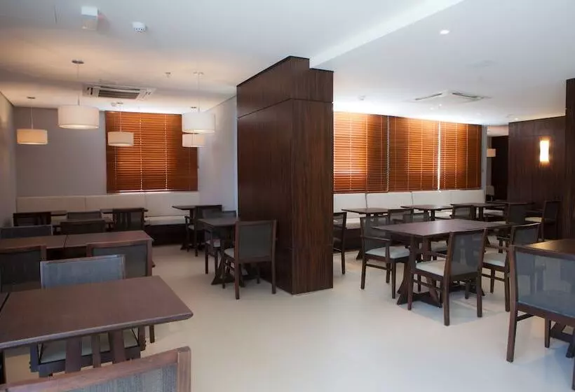 ホテル Intercity Brasilia Led Aguas Claras