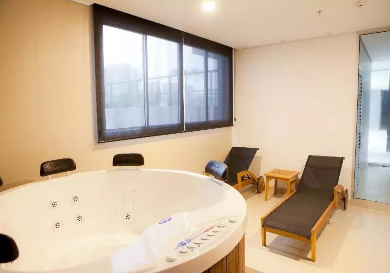 ホテル Intercity Brasilia Led Aguas Claras