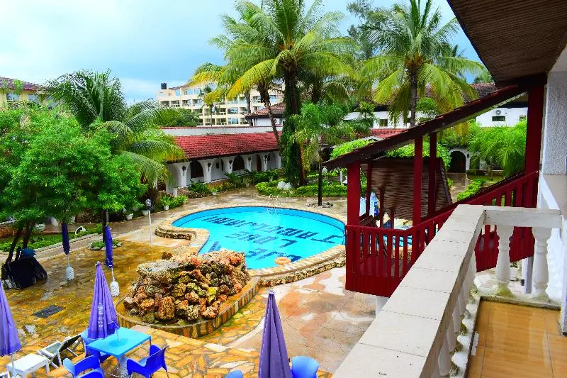 هتل Best Western Jangwani Sea Breeze Resort