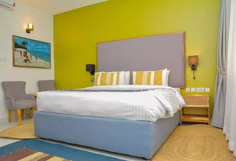 هتل Best Western Jangwani Sea Breeze Resort