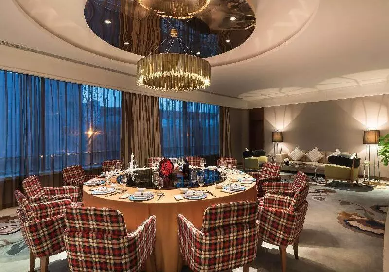 Szálloda Pullman Nanjing Lukou Airport