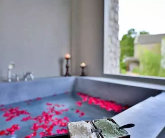 בית מלון כפרי Thames Valley Khao Yai   Sha Plus