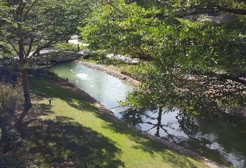 בית מלון כפרי Thames Valley Khao Yai   Sha Plus