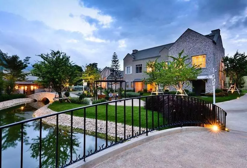 בית מלון כפרי Thames Valley Khao Yai   Sha Plus