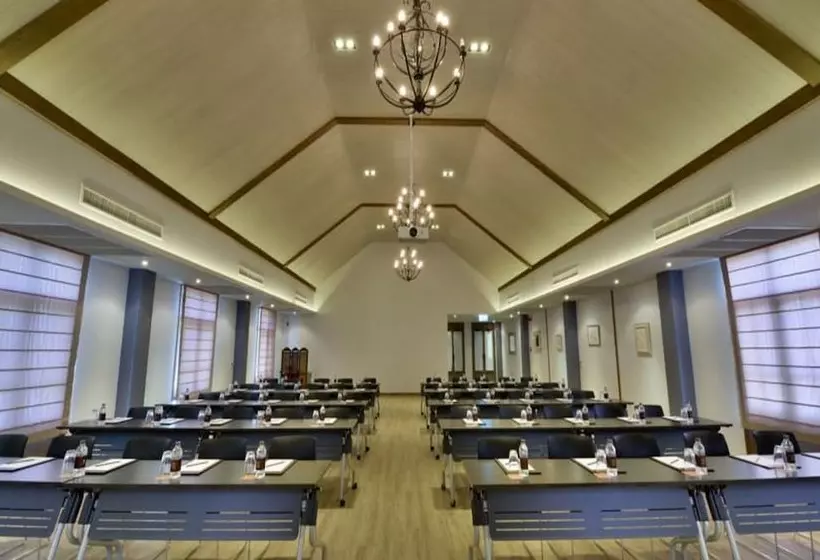 בית מלון כפרי Thames Valley Khao Yai   Sha Plus