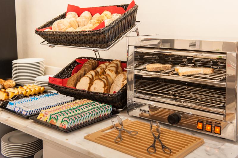 The 7 Hotel, Suites, Studios & Apartments