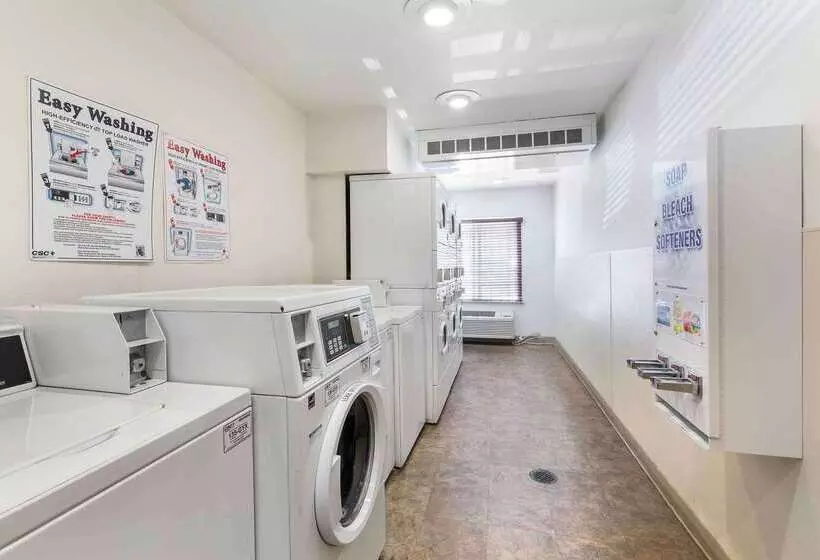 Hotelli Extended Stay America Select Suites   Akron   South